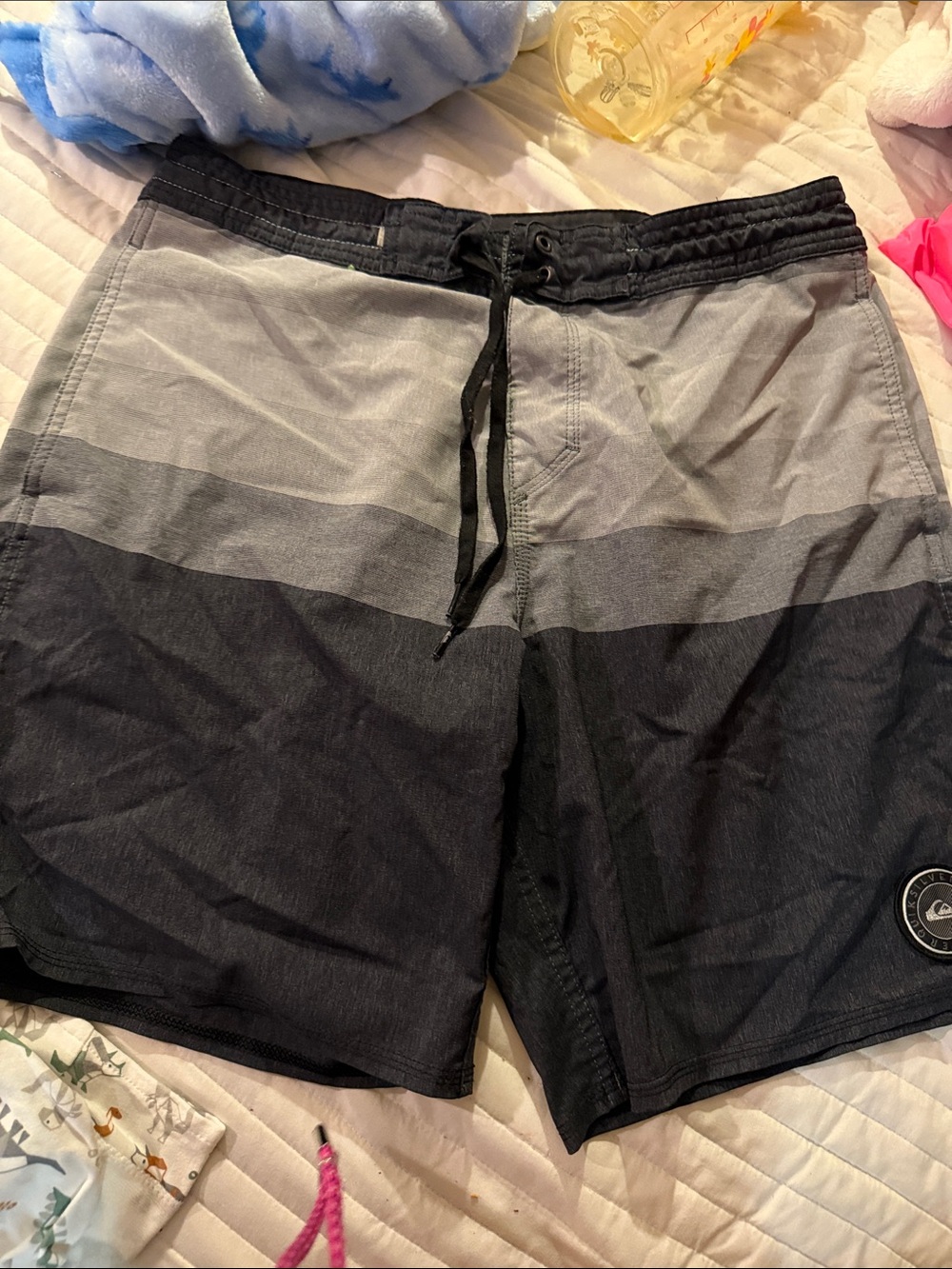 Quiksilver Men's Gray and Black Gradient Board Shorts